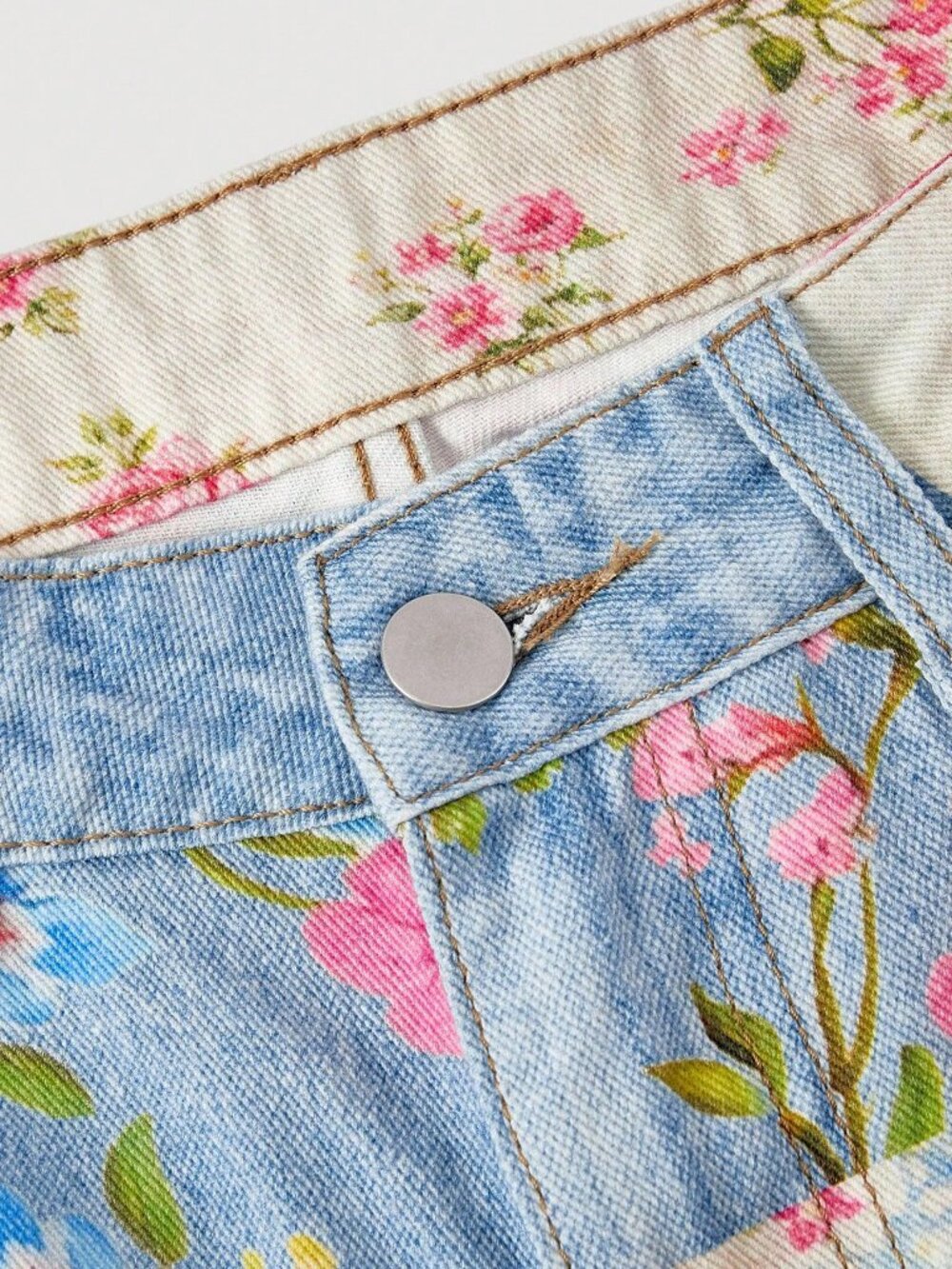 Multicolor Casual Women's Floral Print Denim Shorts - Picture 3 of 4